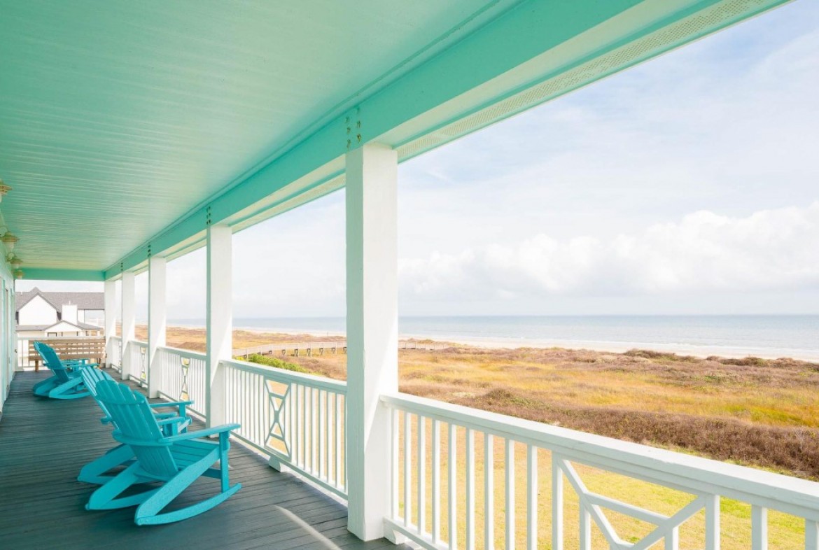 Top Level Desk off Master